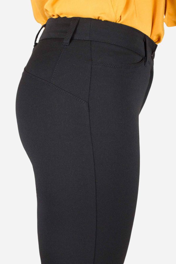 635-black-4.jpg 635-black-4.jpg